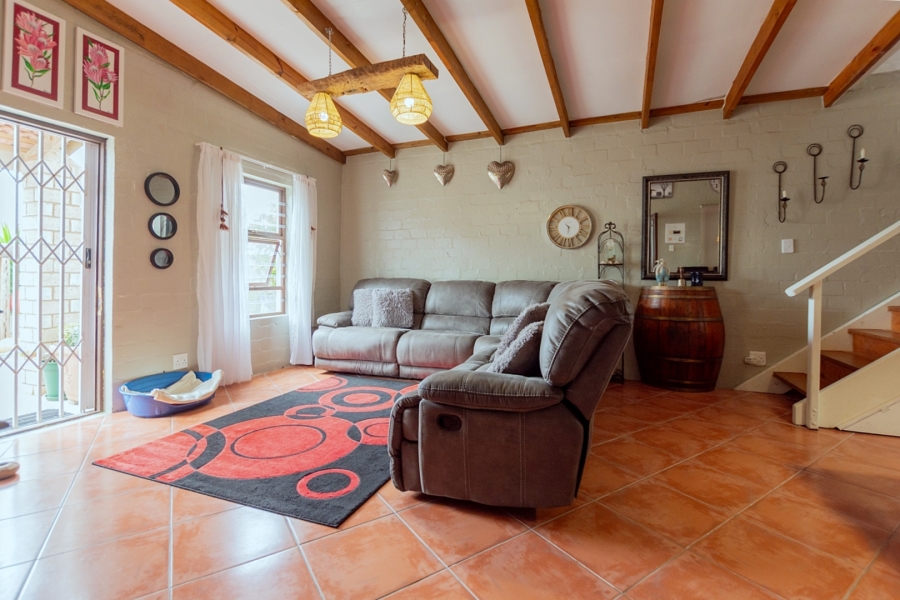 5 Bedroom Property for Sale in Britannia Bay Western Cape